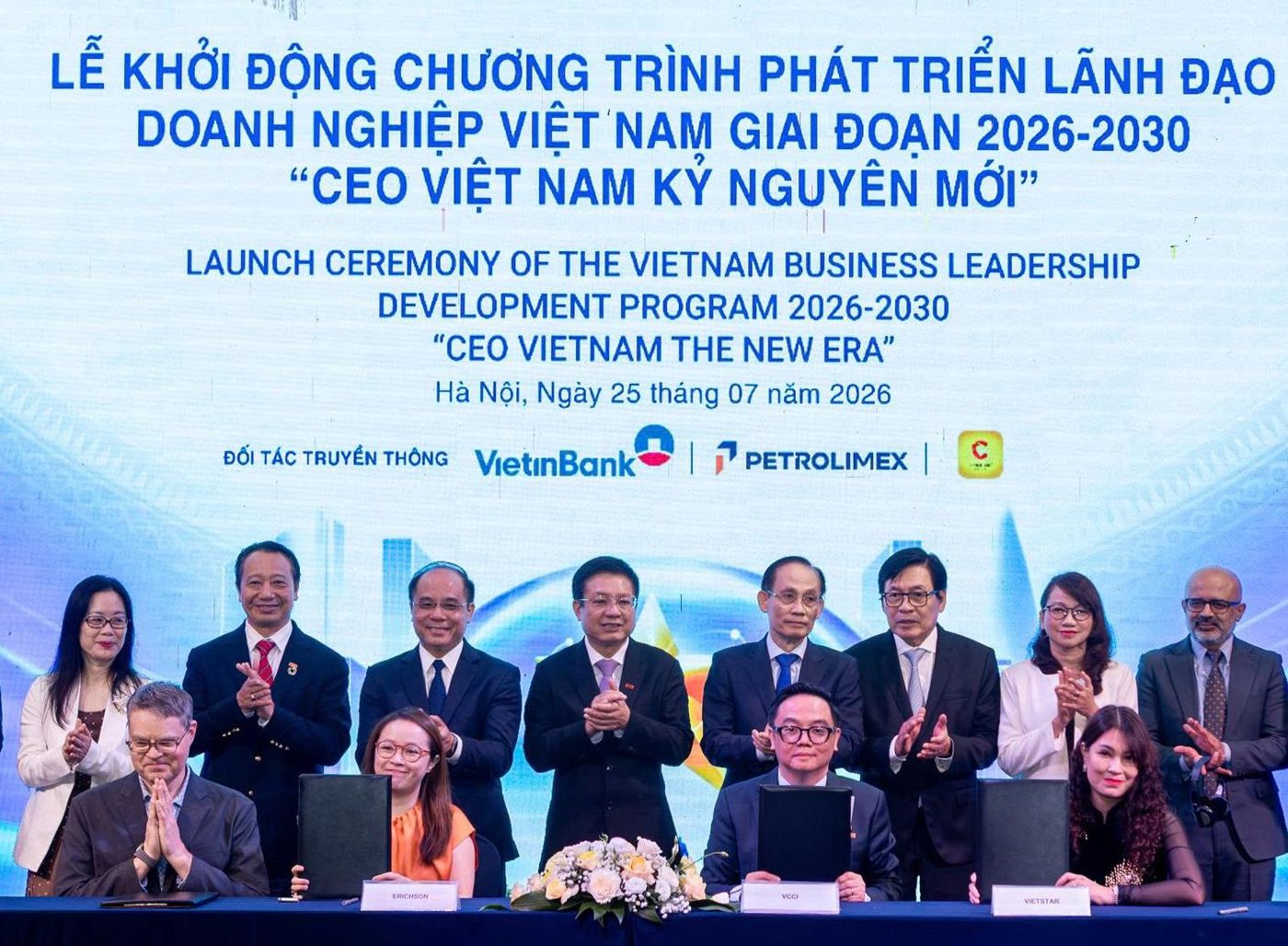 Lễ khởi động chương trình CEO Việt Nam Kỷ nguyên mới tại Hà Nội